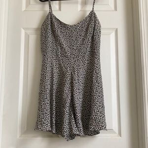 Zara floral print romper size small